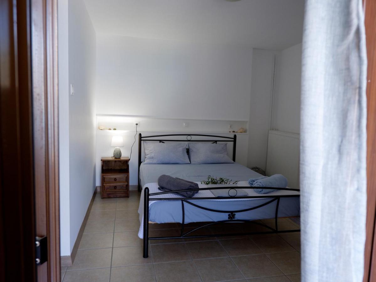 Mani Home Néon Oítilon Extérieur photo
